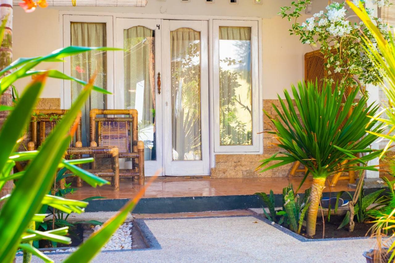 Oyo 1373 Chili Gili Hotel Gili Trawangan Exterior photo
